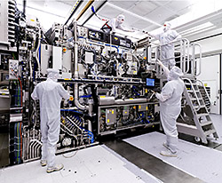 ASML-chip-machine